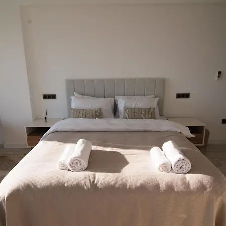 Jasmine Sapanca With Heated Pool *